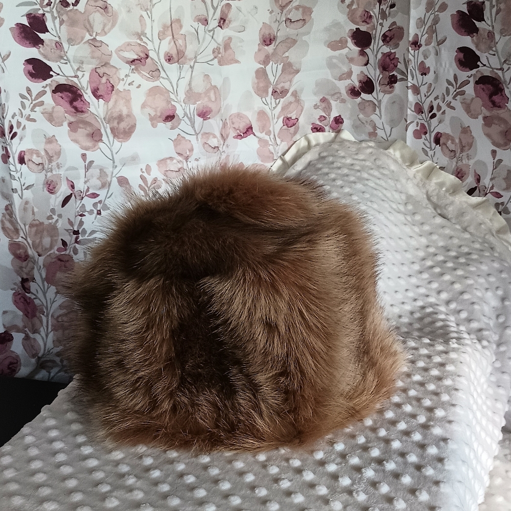 Fur Hat - Picture 2 of 14
